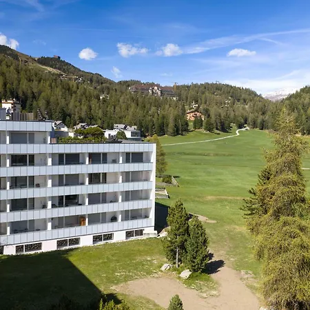 Apartmán Scenic Alpine Apartment With Pool & Sauna *