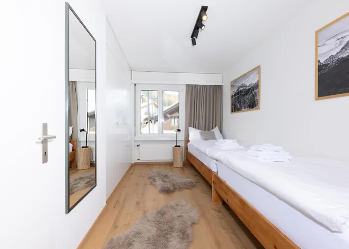 Modern Crossing Facing Piz Rosatsch *